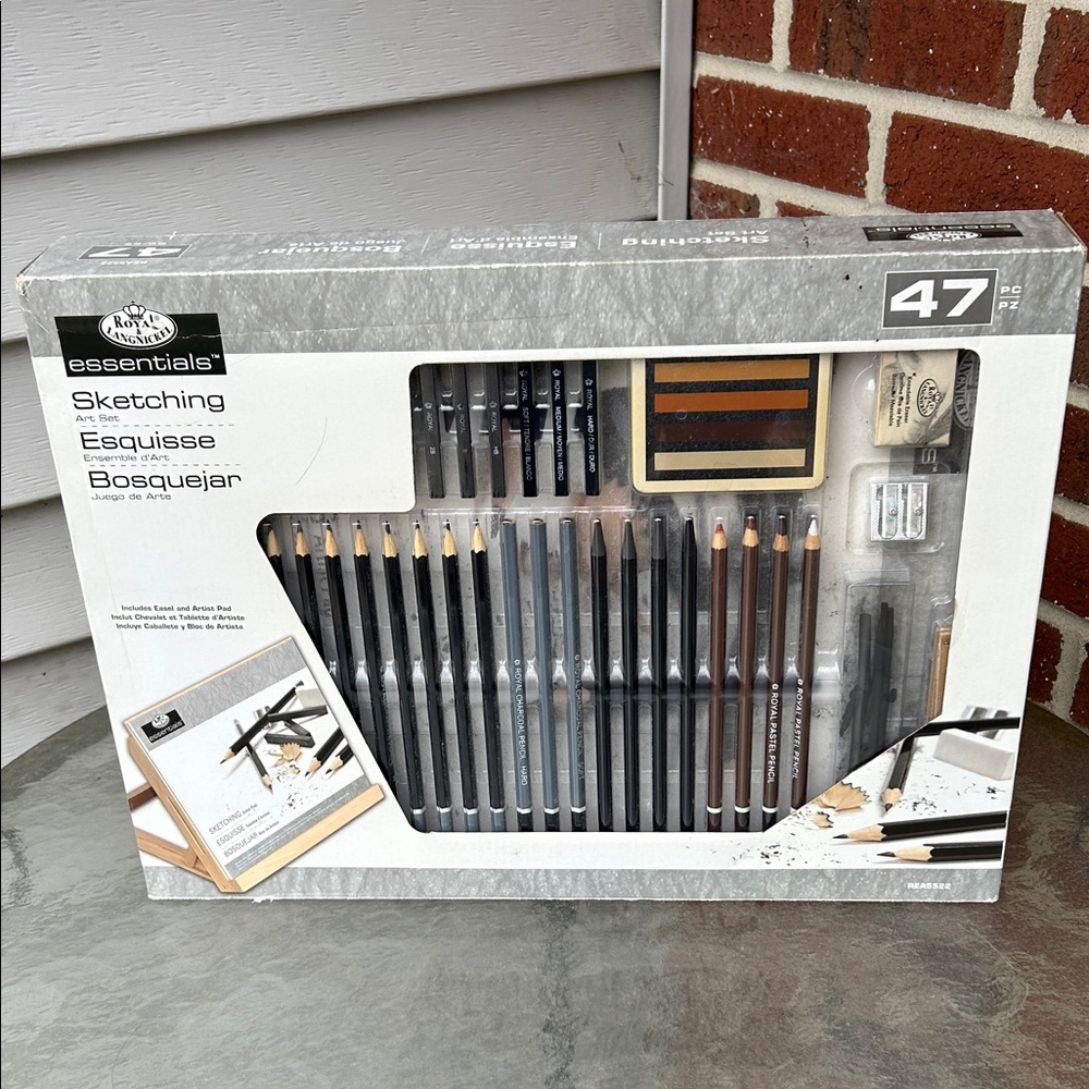 Royal & Langnickel Sketching Art Set
